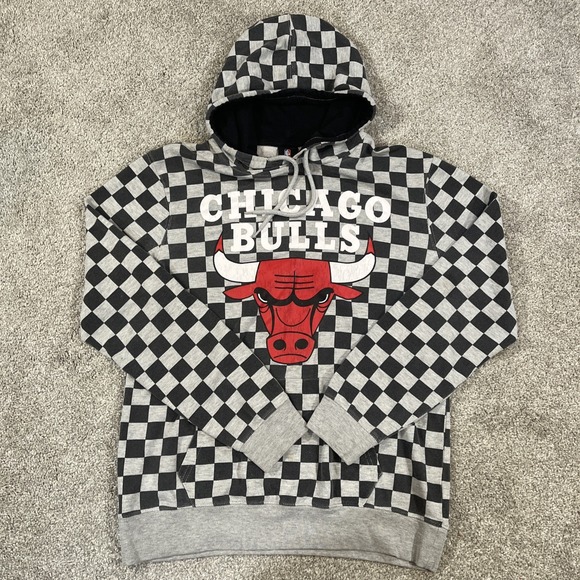 Chicago Bulls NBA Hoodie Men's M Black Gray Checkered Pullover Sweatshirt - Picture 1 of 9